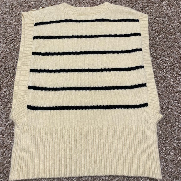 Korean Vintage Striped Knitted Sweater Vest - Beige - Picture 10 of 11